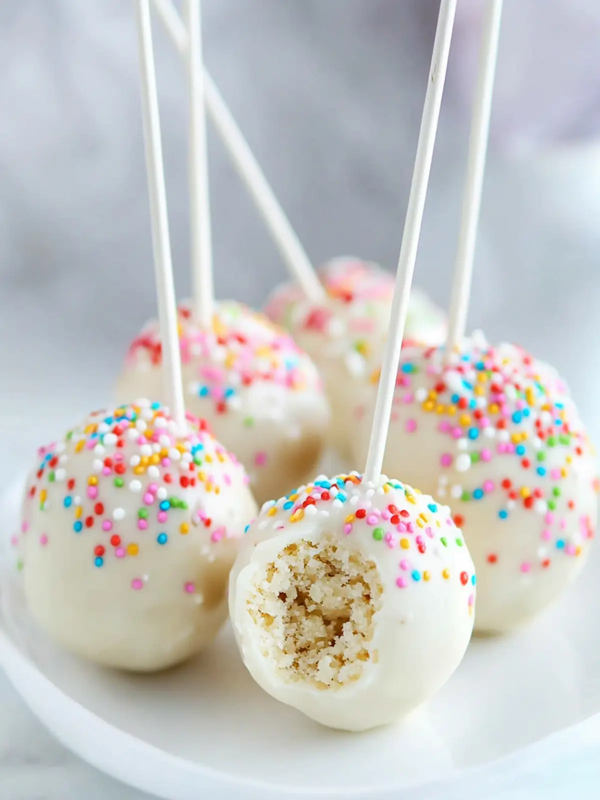 Easy No Bake Cake Pops